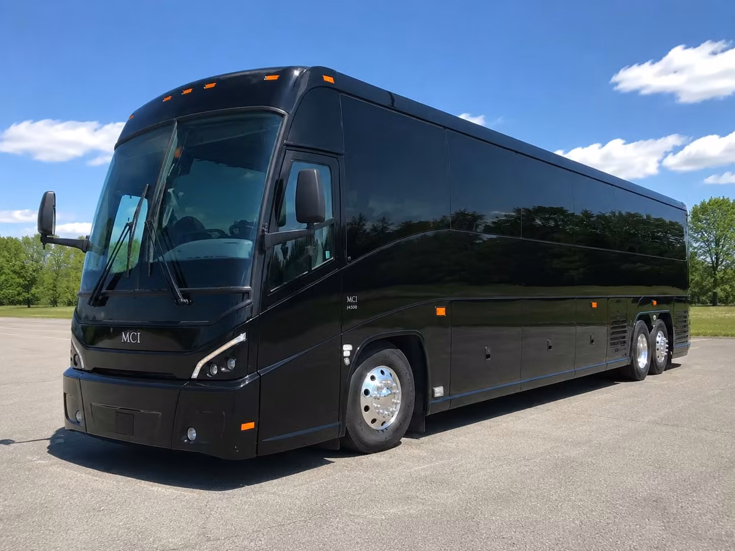 airport transfers to louis armstrong new orleans international airport for corporate groups