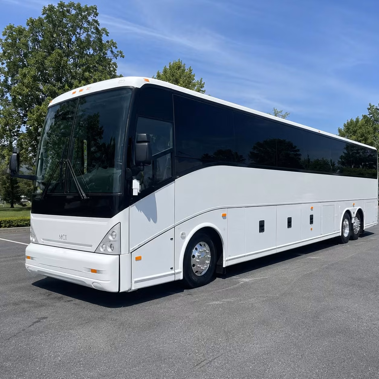 bus rental options for new orleans trips