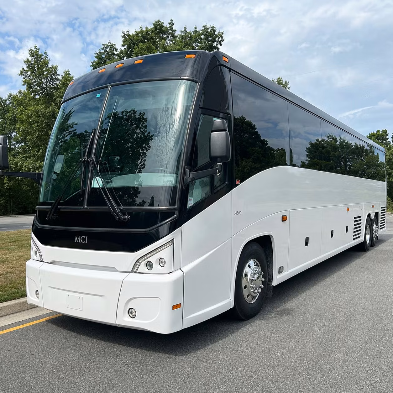charter bus and shuttle transportation to caesars superdome for saints games and major events