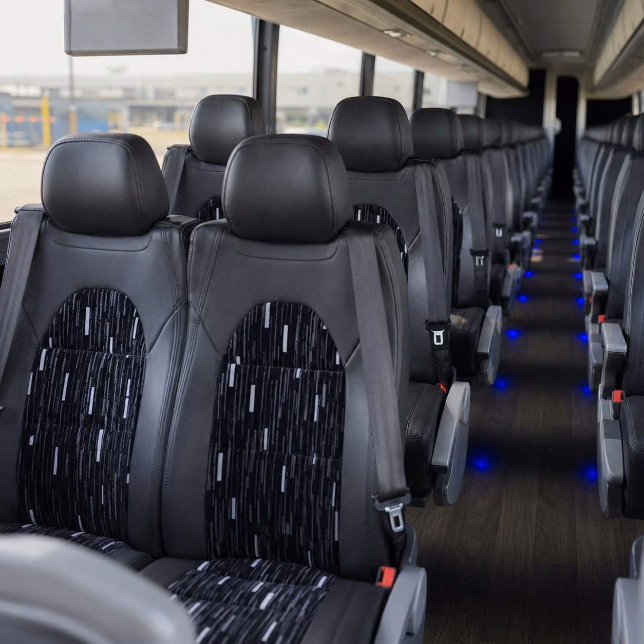 how the type of bus you choose affects charter bus prices in new orleans