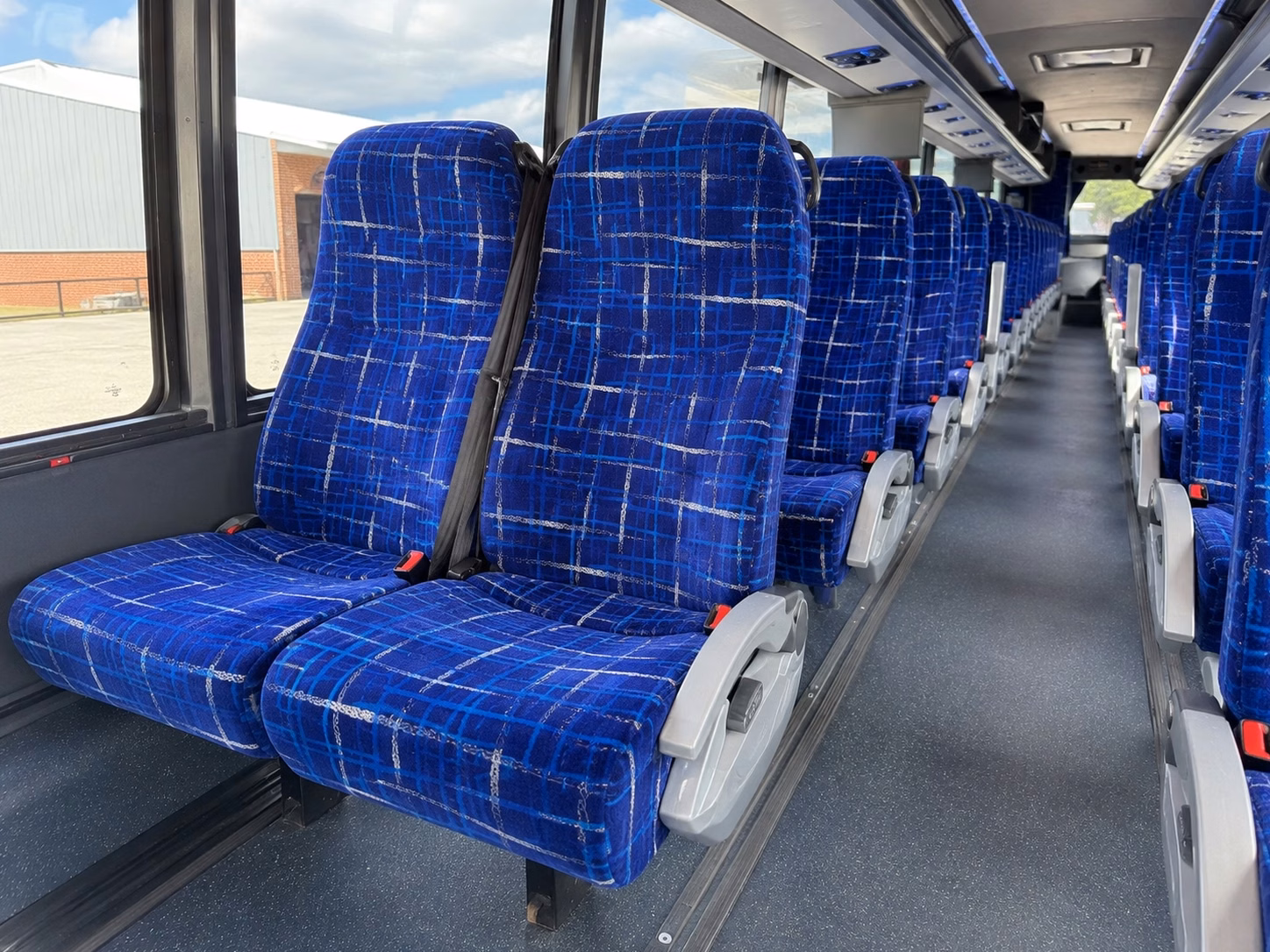 shuttle bus rentals for tulane green wave games at yulman stadium