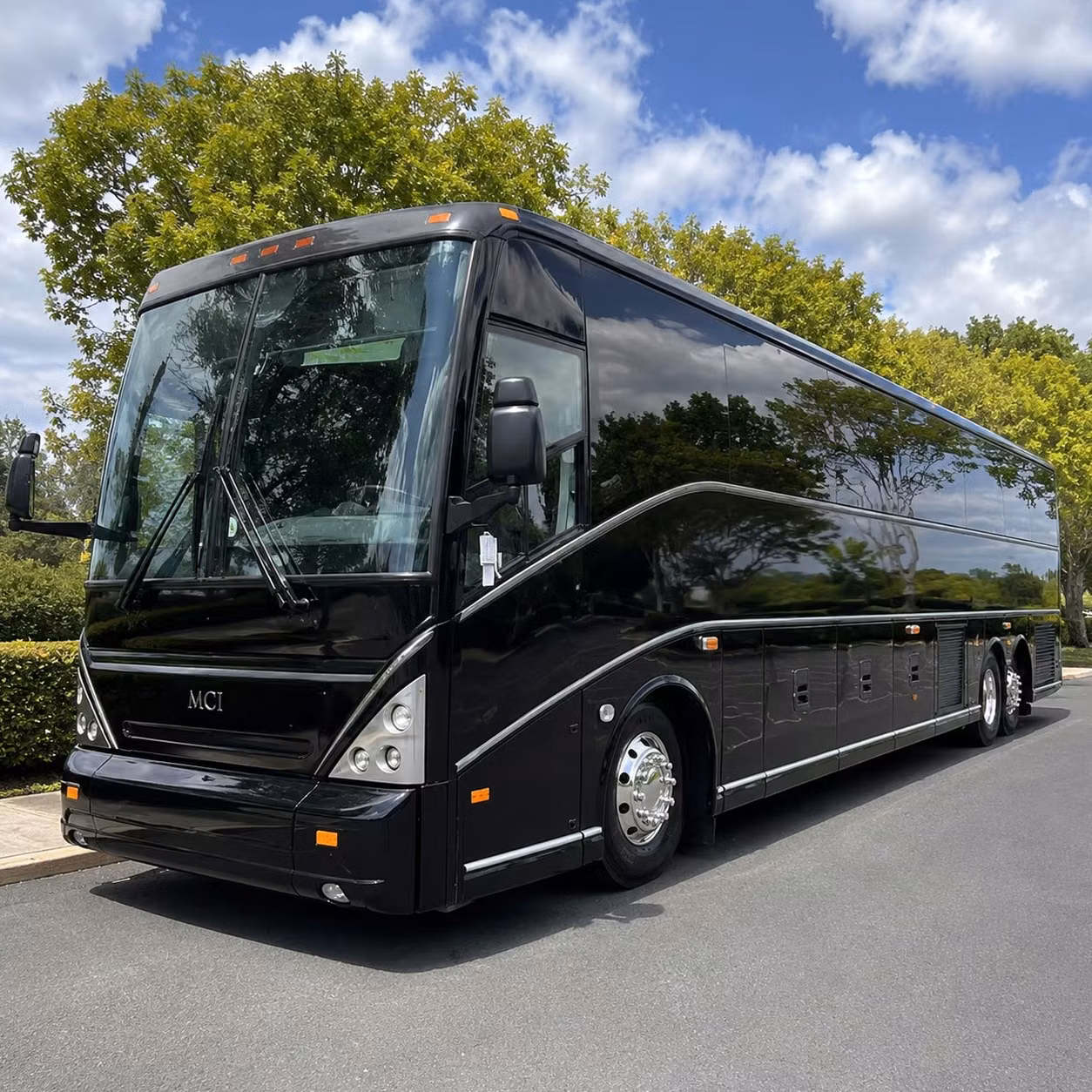 smoothie king center concert bus rentals in new orleans