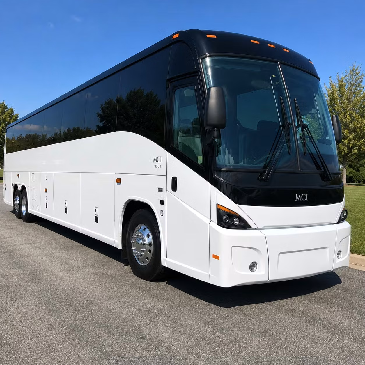 why new orleans groups trust charter buses for msy airport transfers